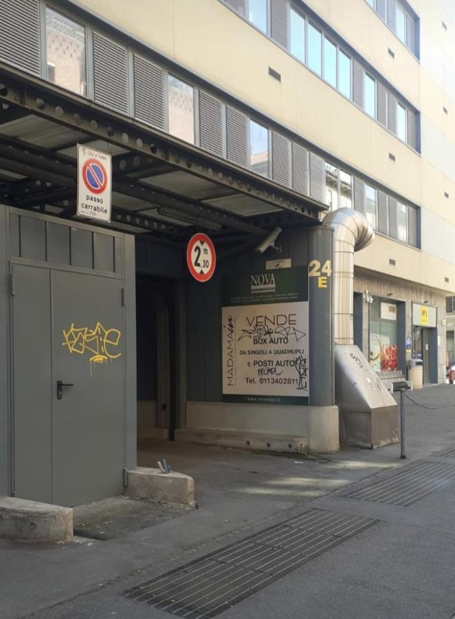 Open Space 53 Con Parcheggio In Struttura E Colazione Deliziosa Turin Exterior foto